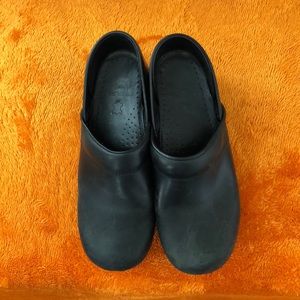 Dansko Shoes